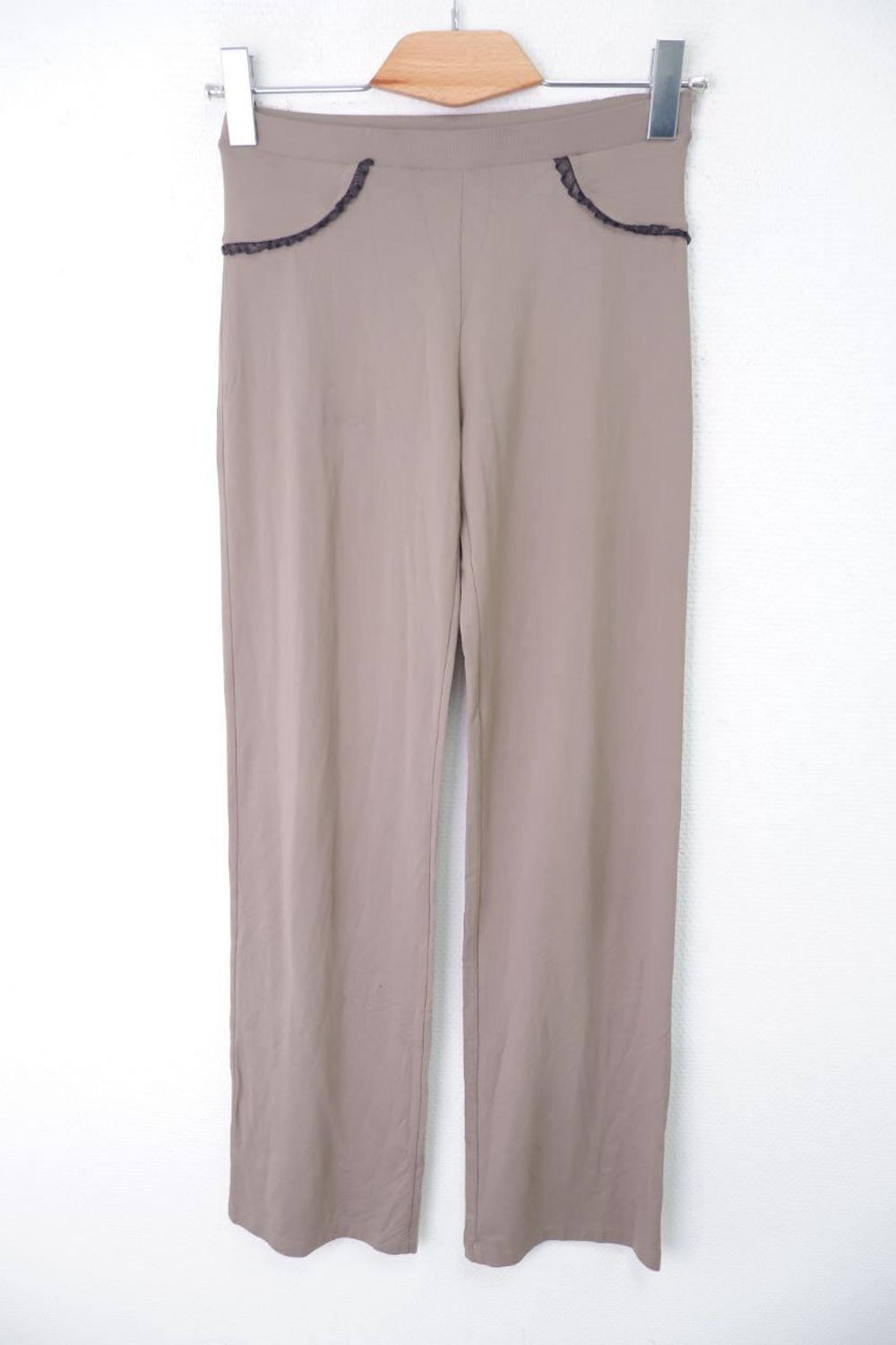 Брюки свободного кроя 42 размер