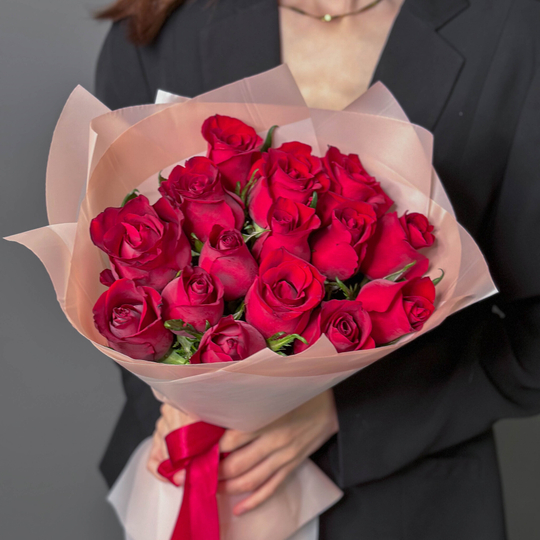 Букет 15 Роз Кения 40 см в пленке