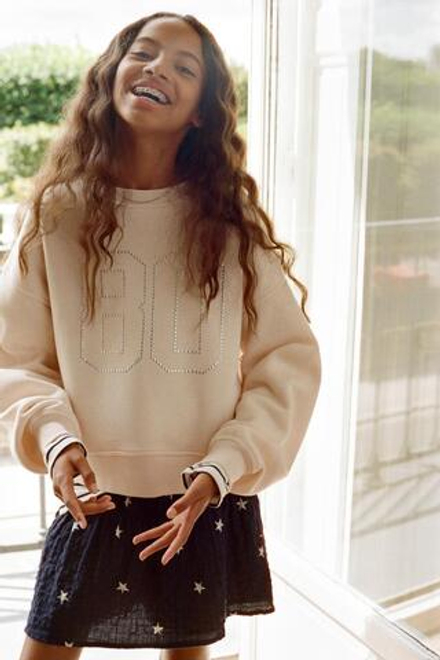 ZARA ТОЛСТОВКА С ЗАКЛЕПКАМИ В ВИДЕ ЦИФРЫ, ЭКРЮ