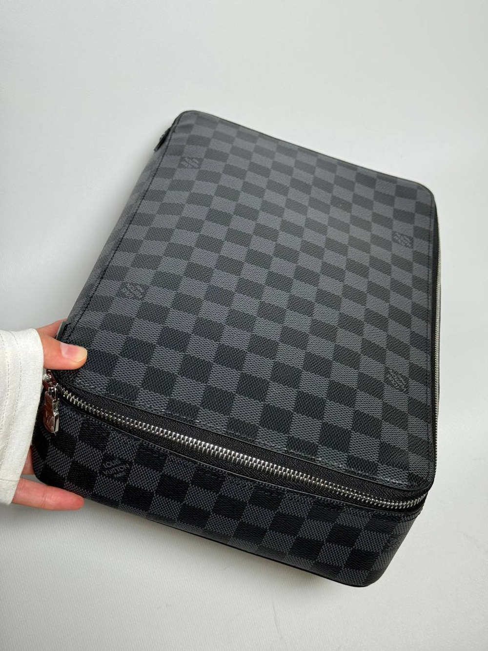 Несессер Louis Vuitton