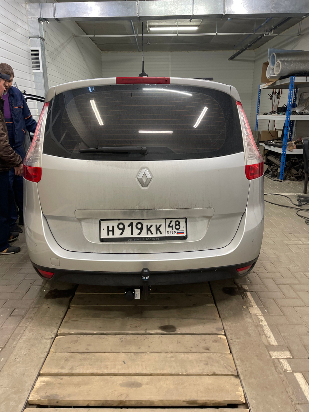 ТСУ для RENAULT Megane III HB (12/2008г-) Scenic 2; Grang Scenic 2 (2003-2009); Scenic 3 (06/2009-) 1425-A