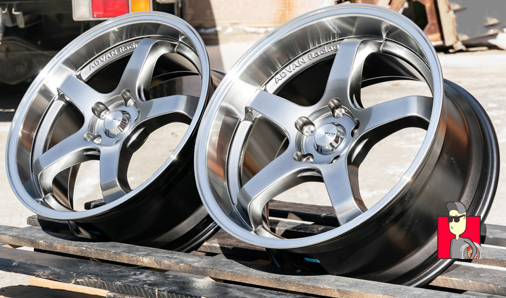 Комплект дисков Advan GT 18x8/9 et38/35 5x114.3