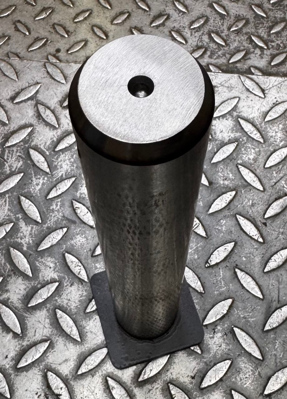 Палец ковша 3516519M94