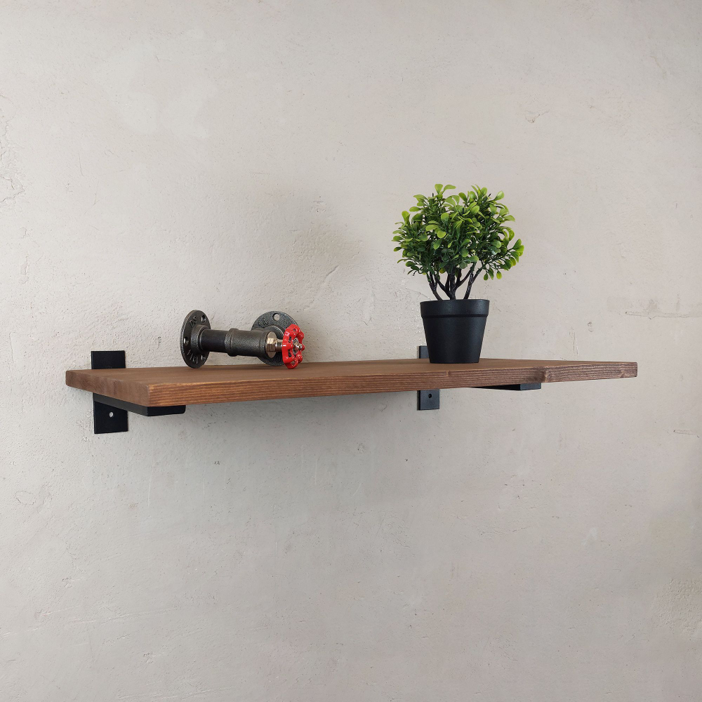 Настенные полки из натурального дерева в стиле Лофт