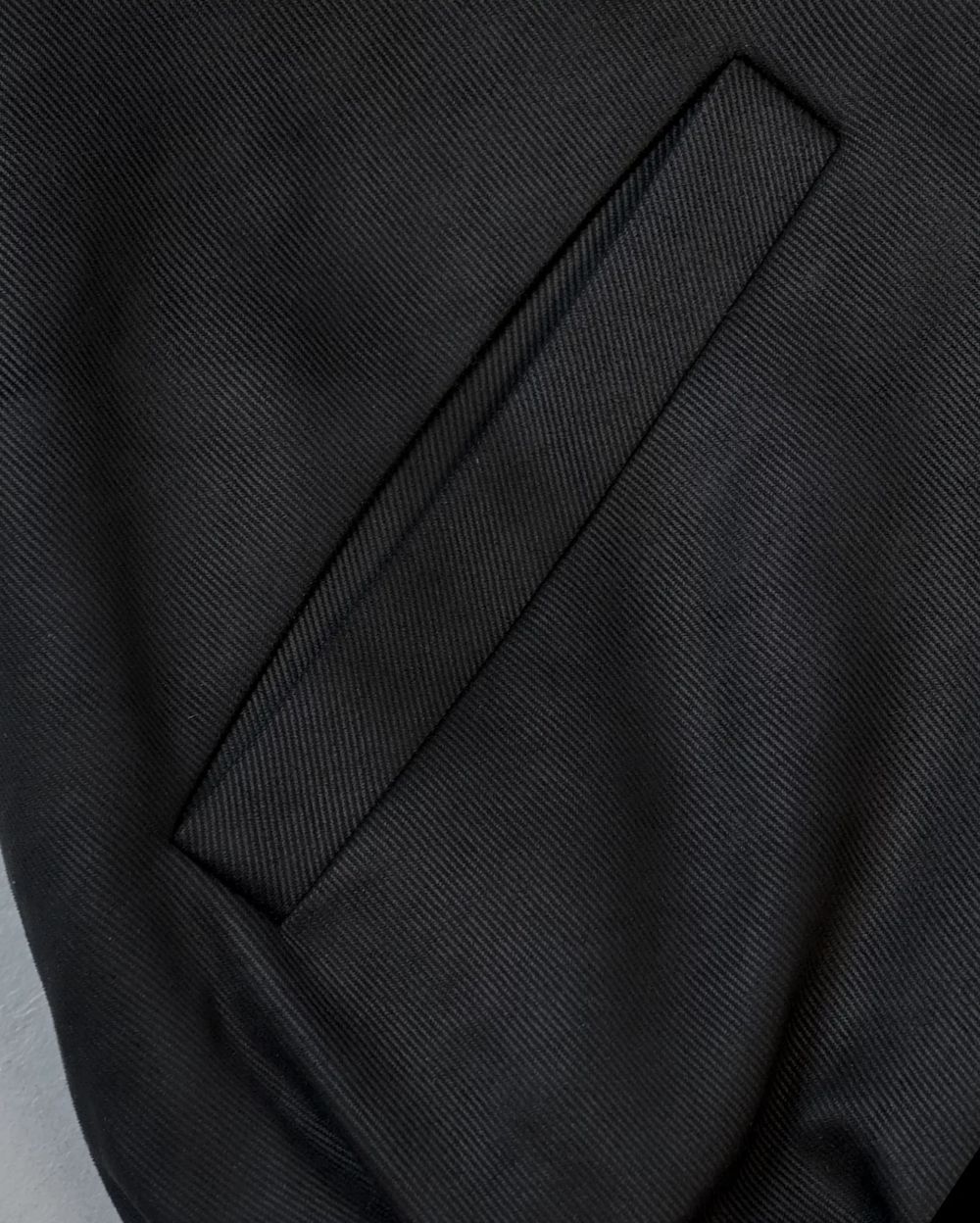 Бомбер Denis Detalov Crop черный