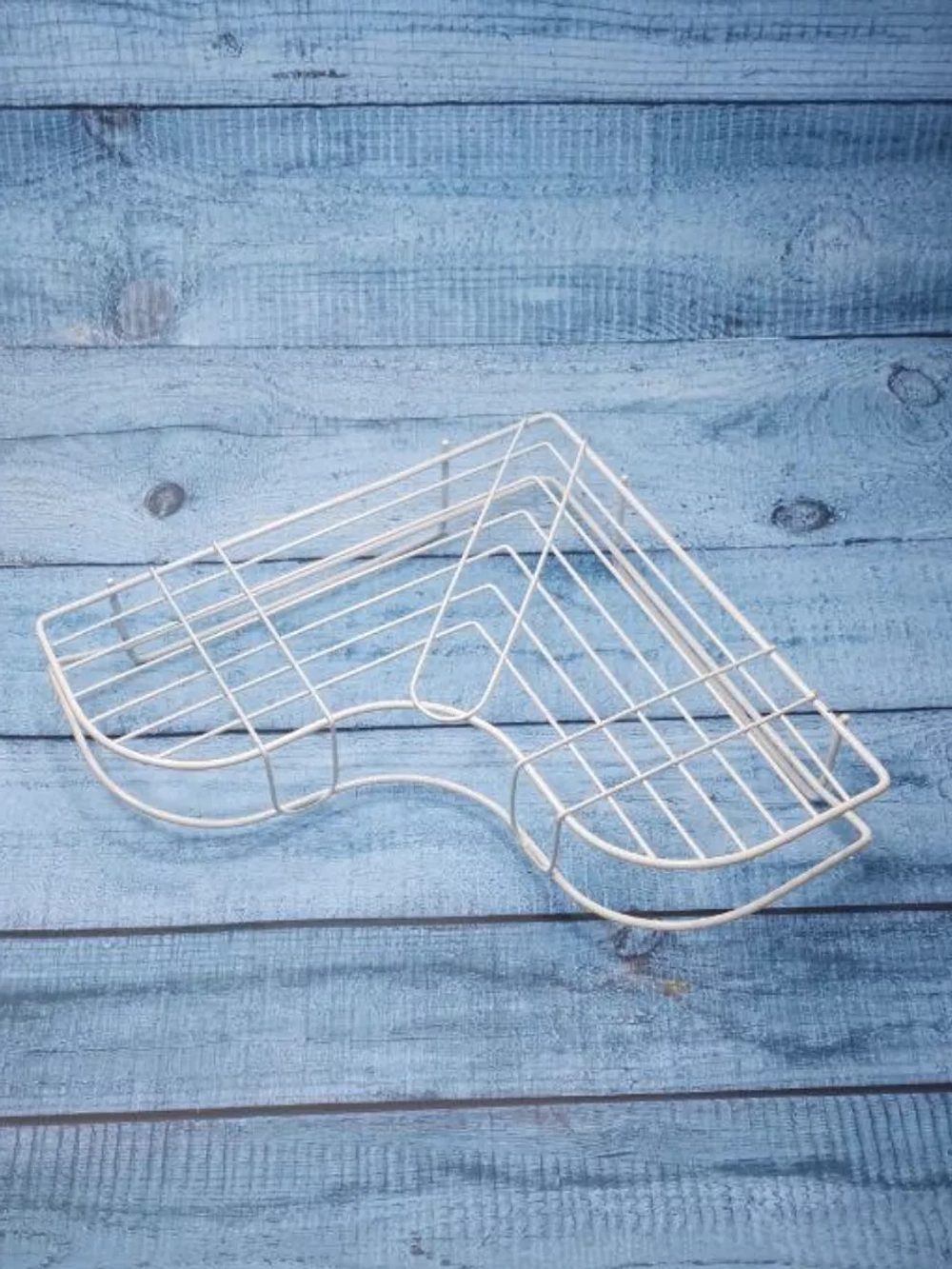 полка в ванную без сверления угловая