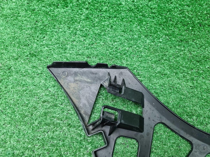 Кронштейн перед. бампера Mercedes S w222 17-20 AMG