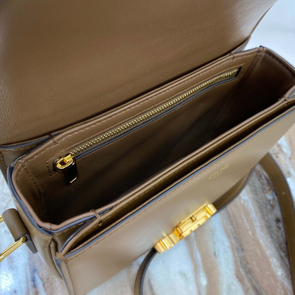 Celine Triomphe 18 cm