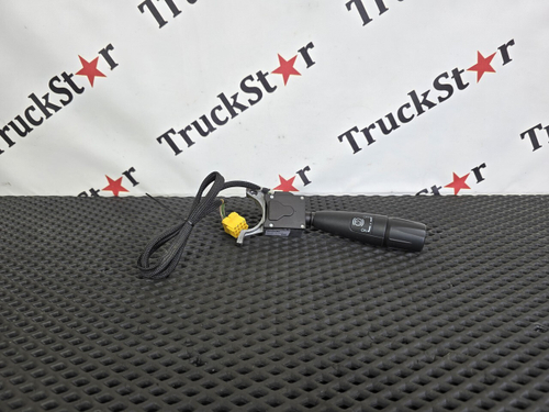 Переключатель подрулевой правый 2018г.