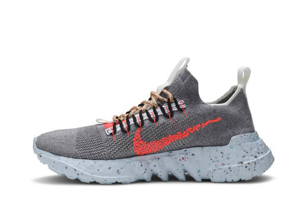 Кроссовки Nike Space Hippie 01