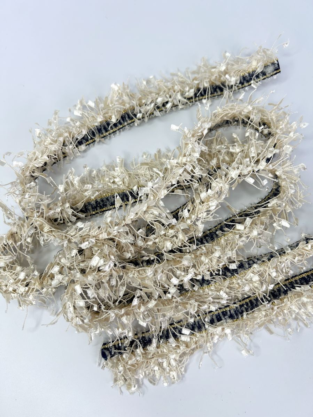 Тесьма с бахромой твидовая букле травка 35мм (1,5м в уп)