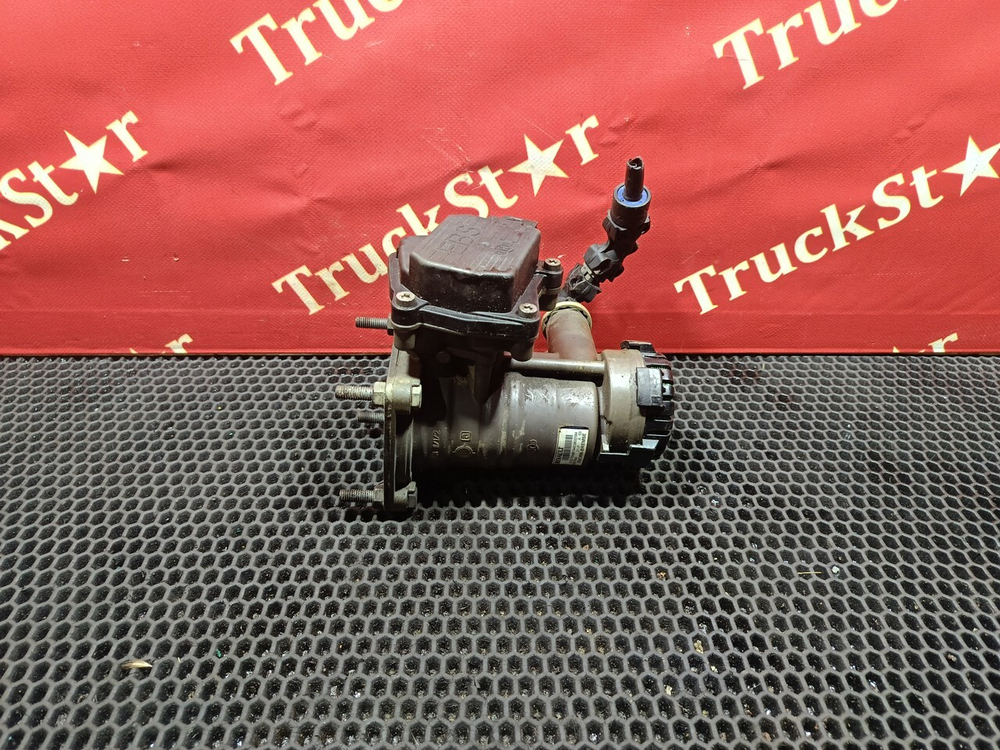 Кран управления тормозами прицепа