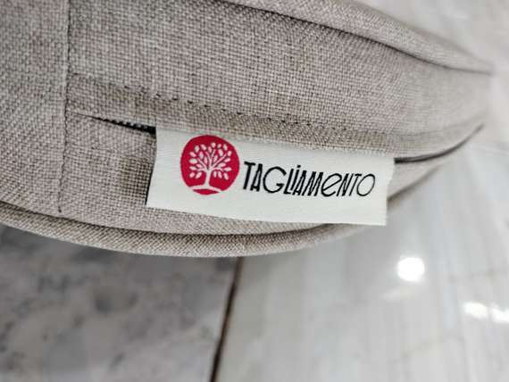 Плетеный стул Flores, массив акации