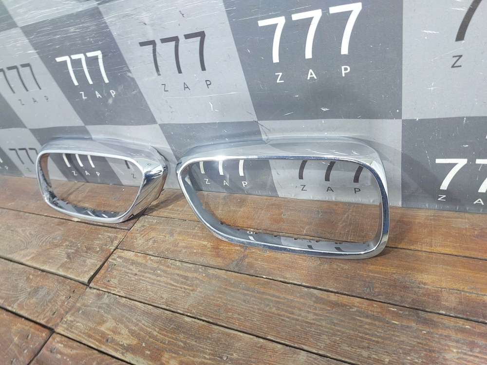 Молдинги решетки радиатора  BMW 5 (G30) аналог БУ 51137383519