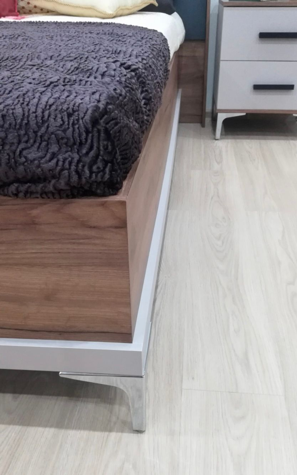 Кровать с ортопедическим основанием Кара 10 140х200