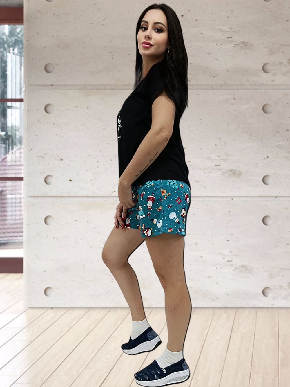 2329 Пижама женская с шортами черный/Новый год (50)