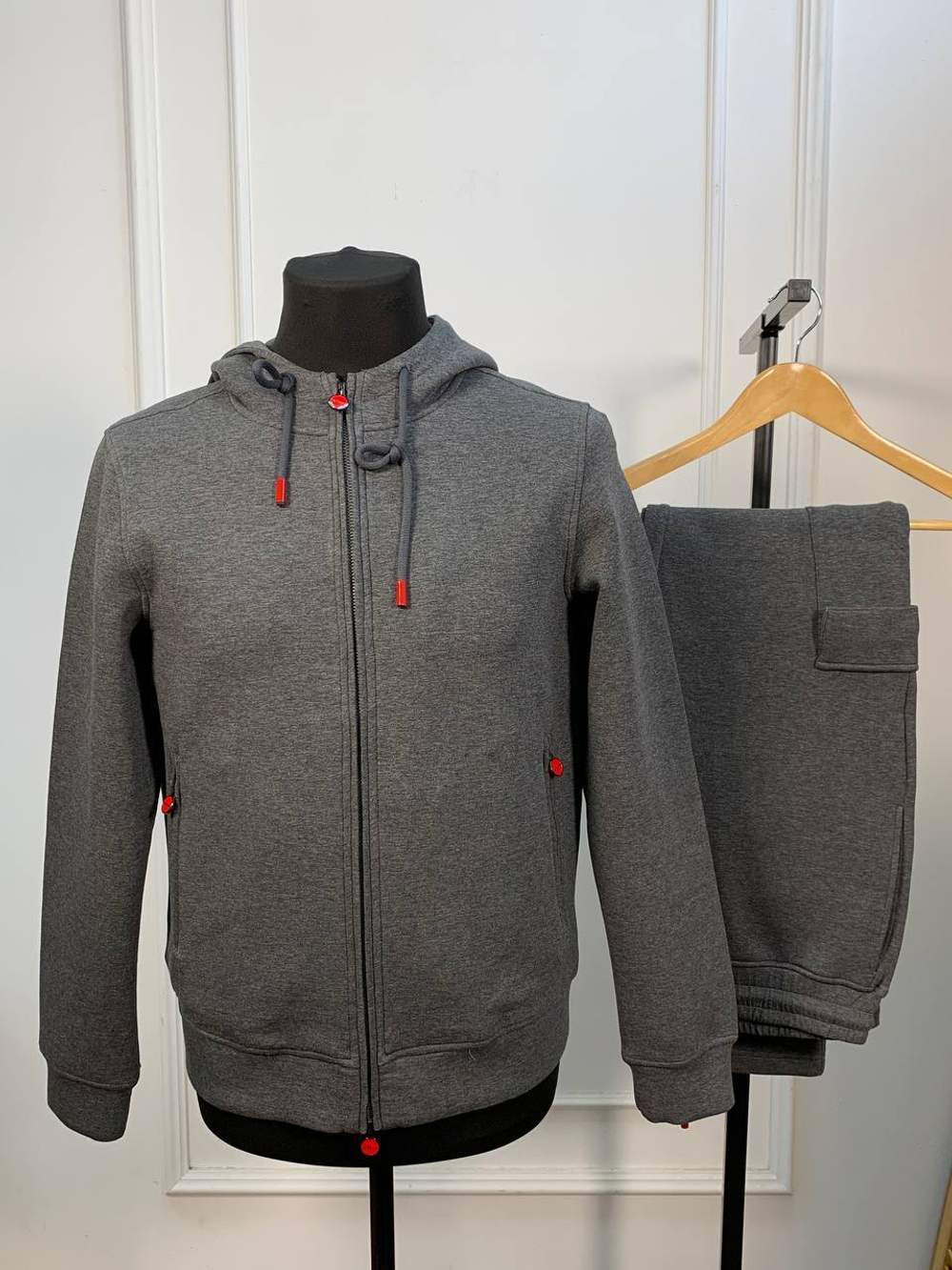 Прогулочный костюм Kiton