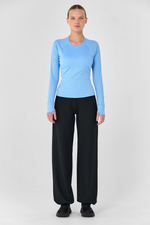 Лонгслив приталенный с чашками