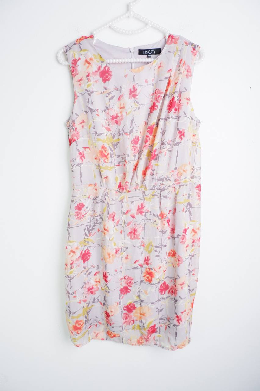 Платье Incity с цветочным принтом, визуально на 46 размер