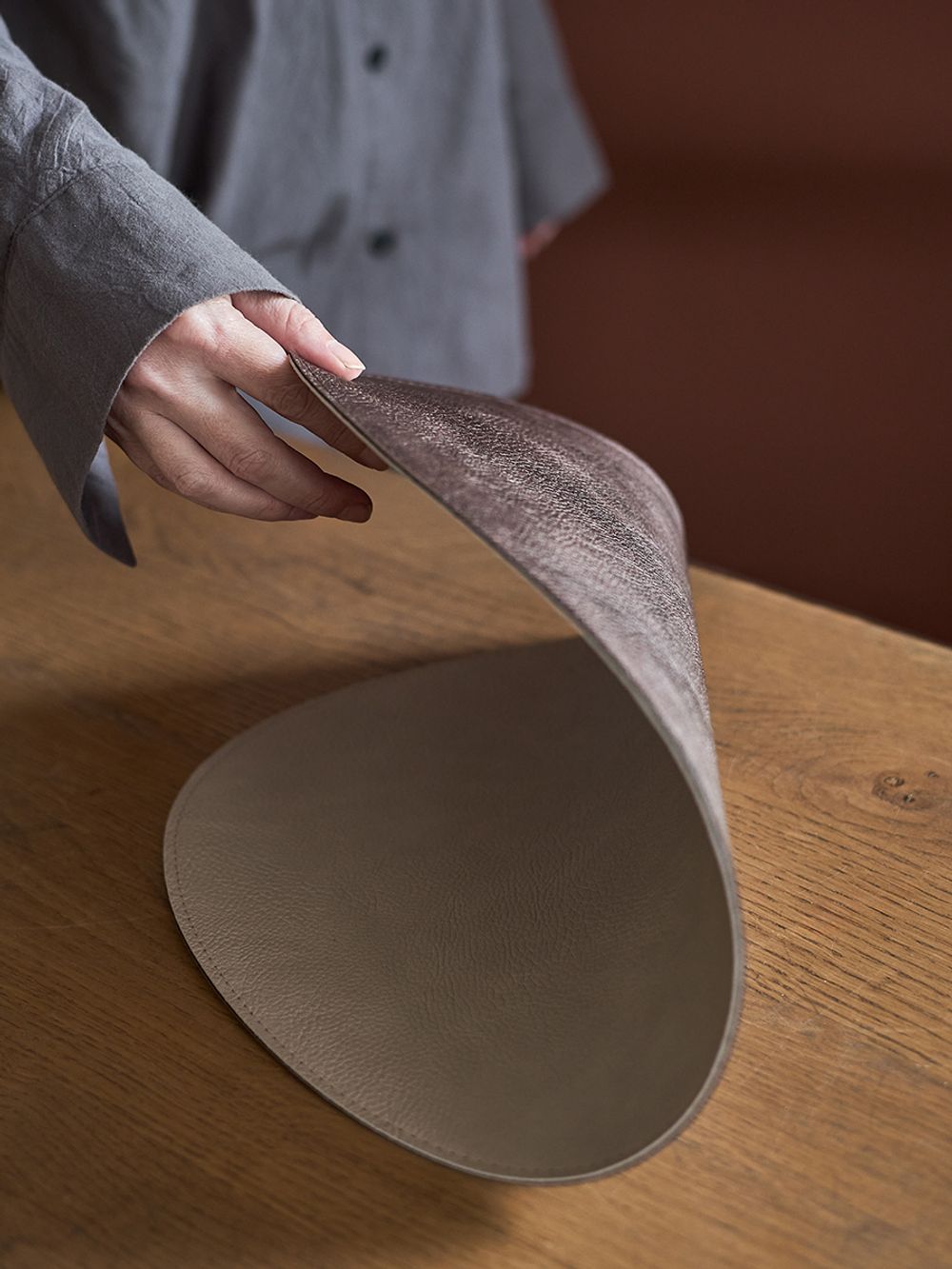 Набор из 4-х двухсторонних сервировочных салфеток Drop, 33х41 см, шоколадный/бежевый