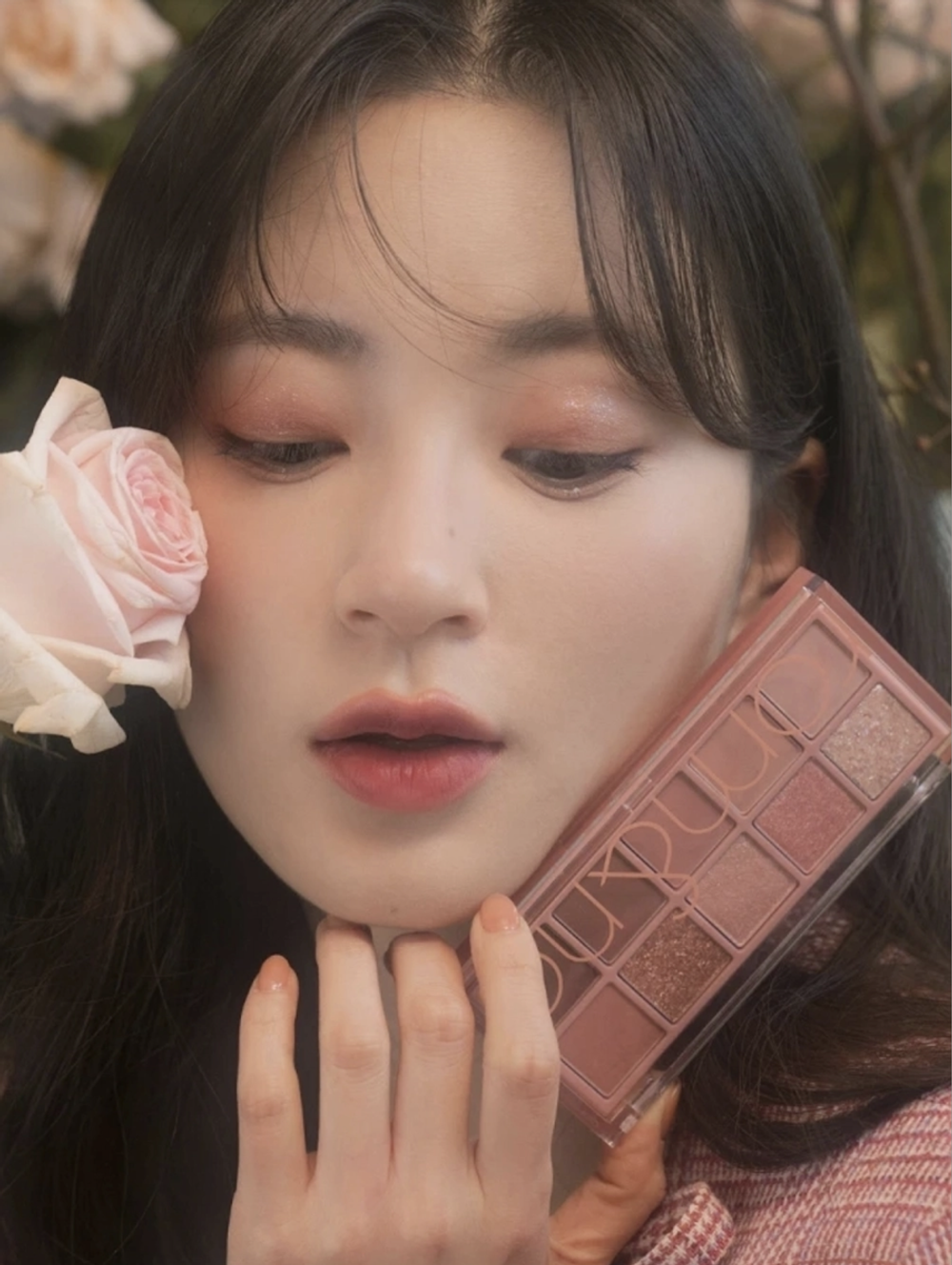 Палетка теней для век ROM&ND BETTER THAN PALETTE - #03 ROSEBUD GARDEN