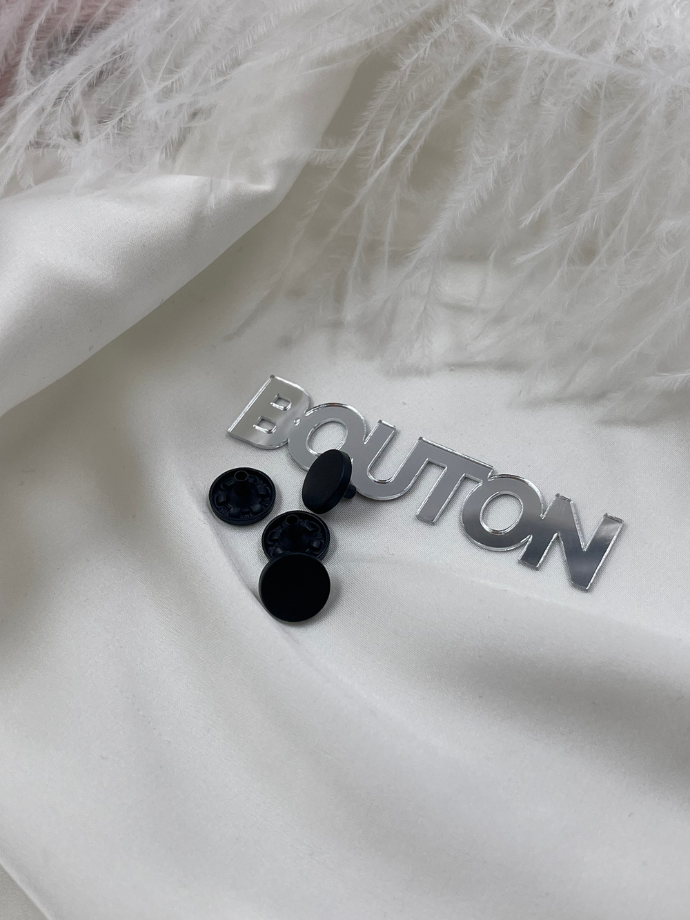 Шляпка под установочные кнопки черная матовая