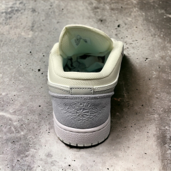 Nike Air Jordan 1 Low • Gray