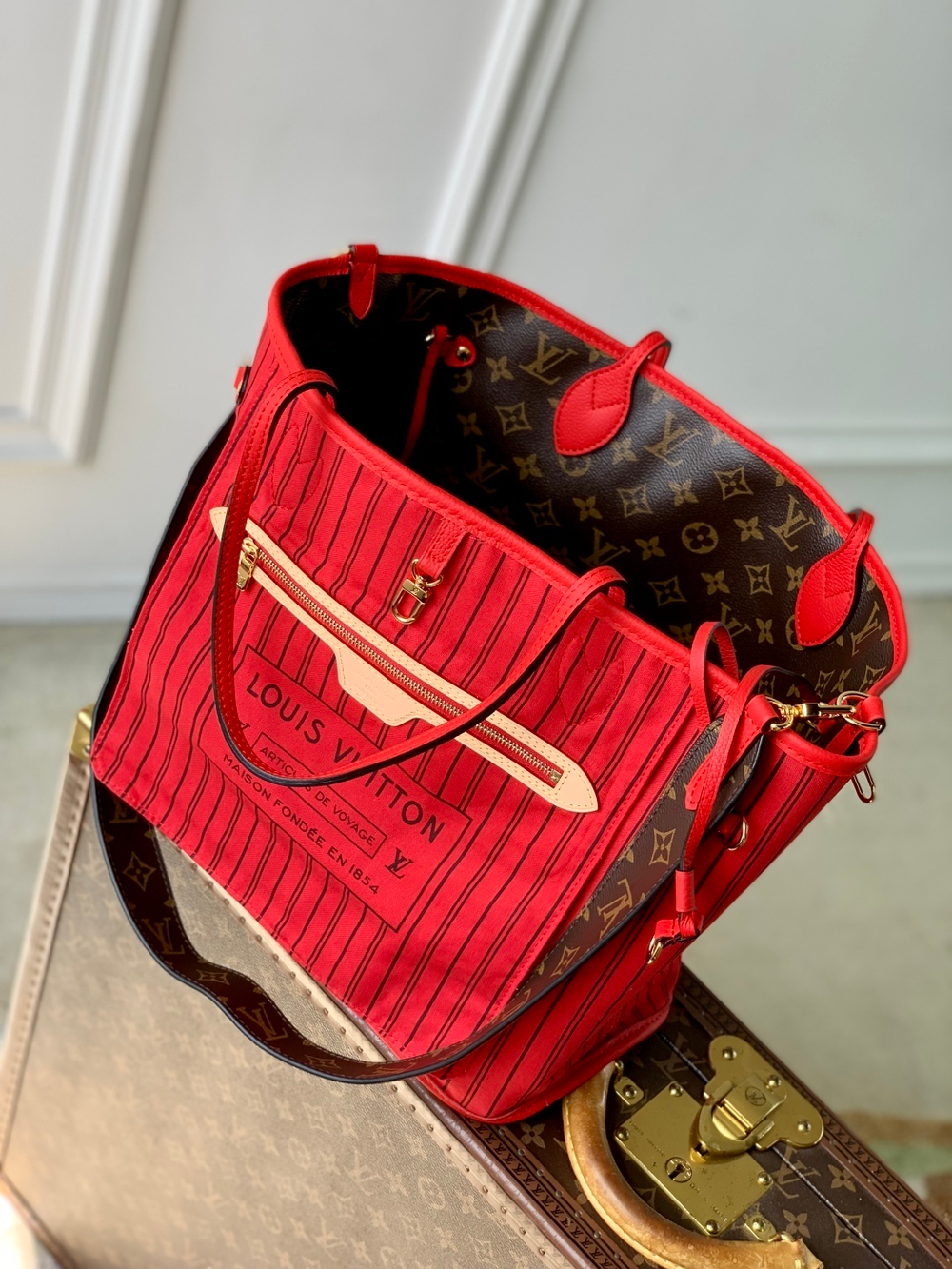 Louis Vuitton Neverfull Bandouliere Inside Out MM