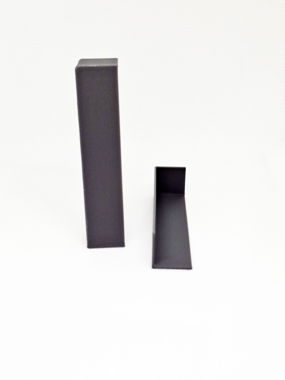 Заглушки торцевые для плинтуса 99*8 мм - 2 шт