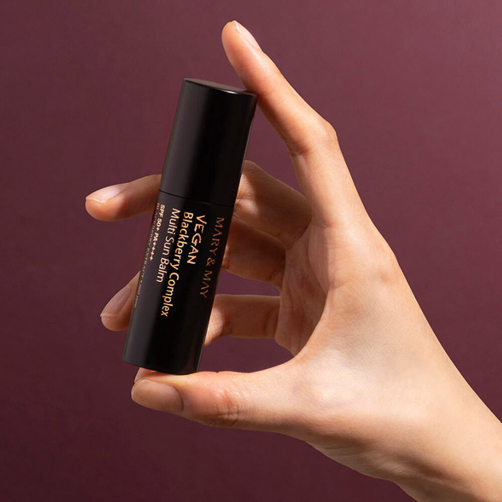 Солнцезащитный стик с ежевикой Mary&May Vegan Blackberry Complex Multi Sun Balm SPF50+ PA++++