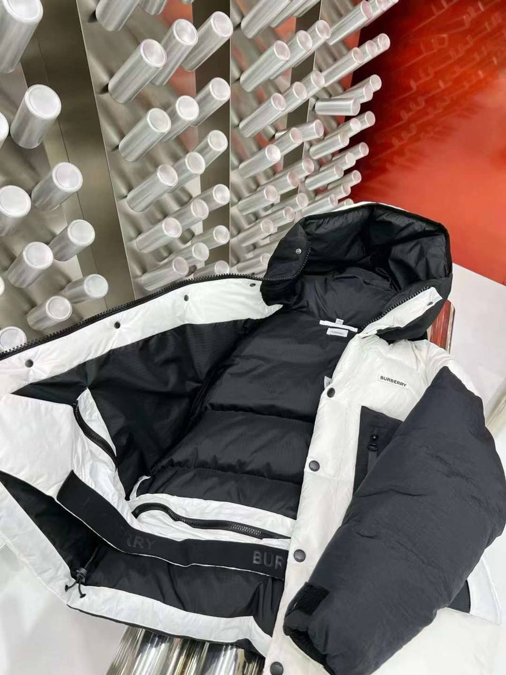 Пуховик Burberry