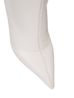 Женские белые ботфорты из кожи на молнии со стразами