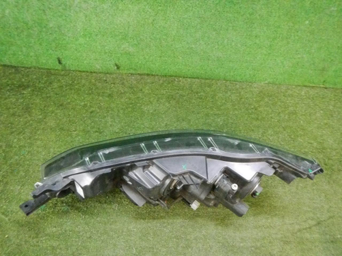 Фара правая Nissan Qashqai 2 j11 (17-23) галоген