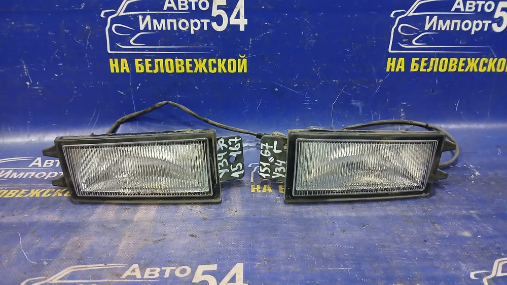 Туманка левая NISSAN CEDRIC 1999-2001