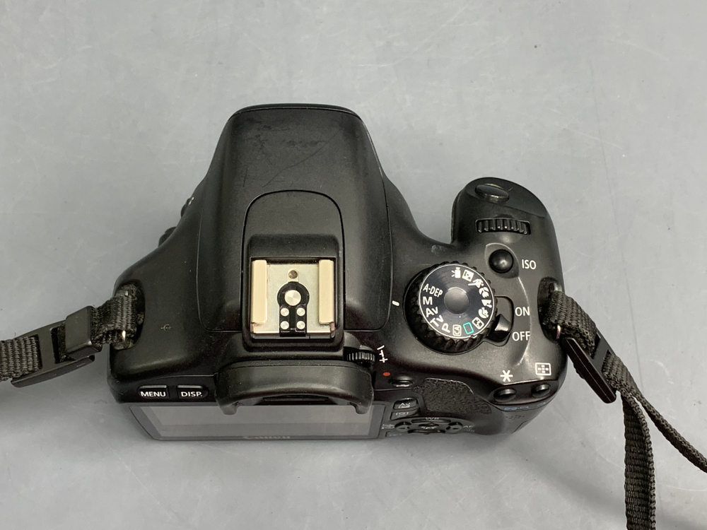 Canon 550D Kit 18-55 40000 кадров