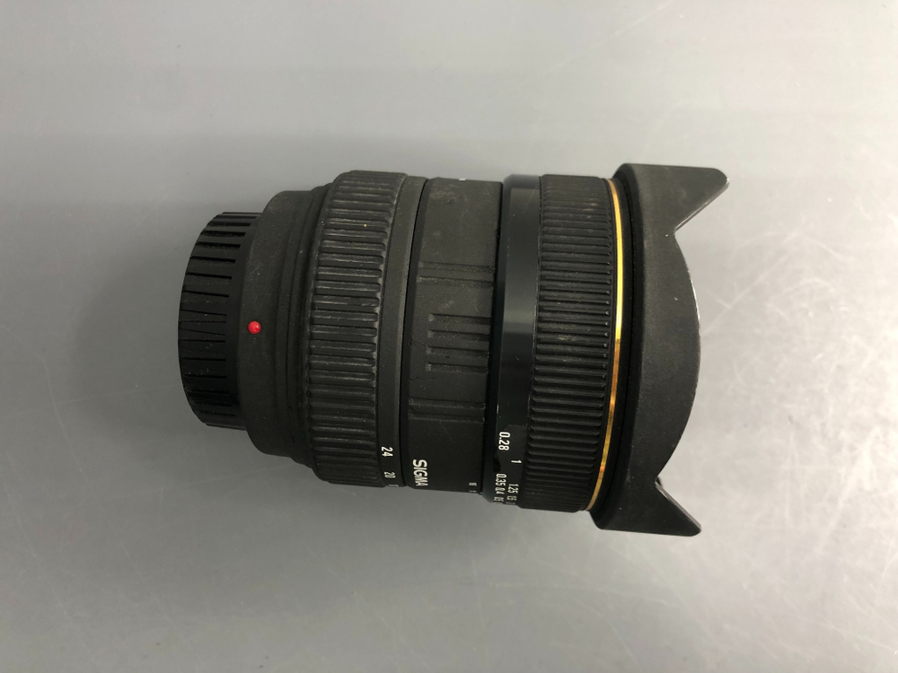 Sigma AF 12-24mm 4.5-5.6 sony a
