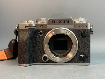Fujifilm X-T5 3.500 кадров