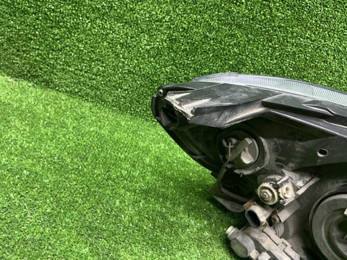 Фара левая Lada Granta (2018-н.в.) галоген