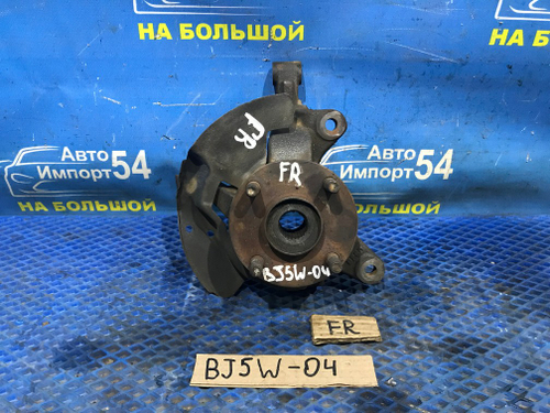 Ступица передняя правая MAZDA FAMILIA 1999