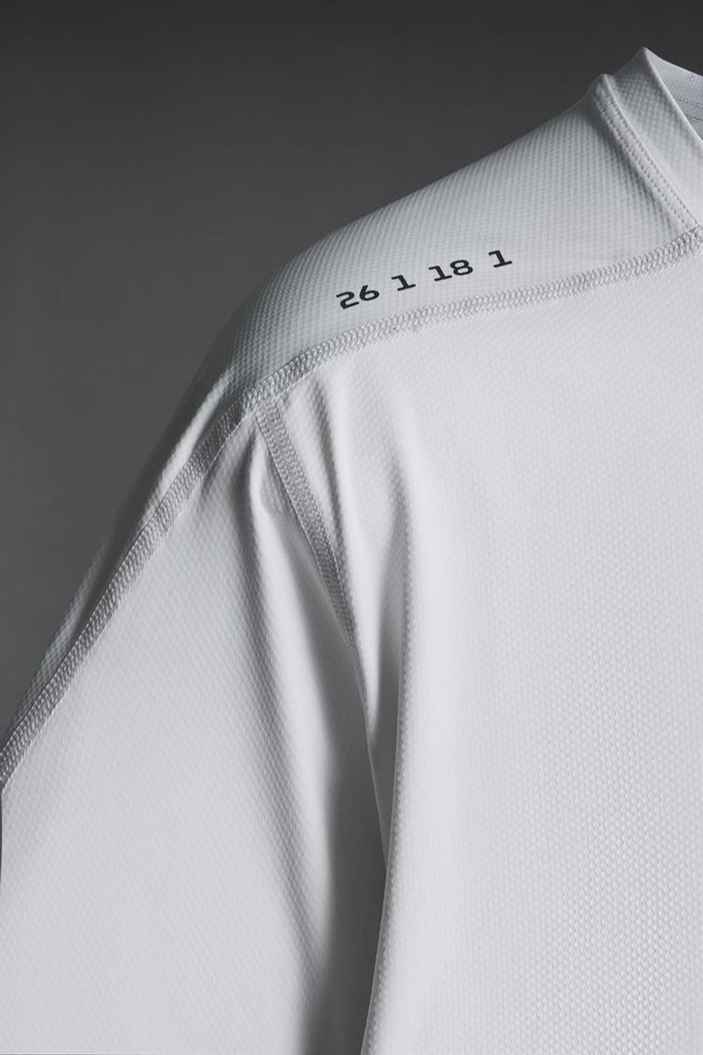 ZARA БАЗОВАЯ СПОРТИВНАЯ ФУТБОЛКА, БЕЛЫЙ