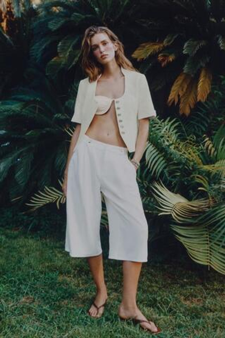 ZARA ДЛИННЫЕ ДЖИНСОВЫЕ ШОРТЫ Z1975 С ПУГОВИЦАМИ, БЕЛЫЙ