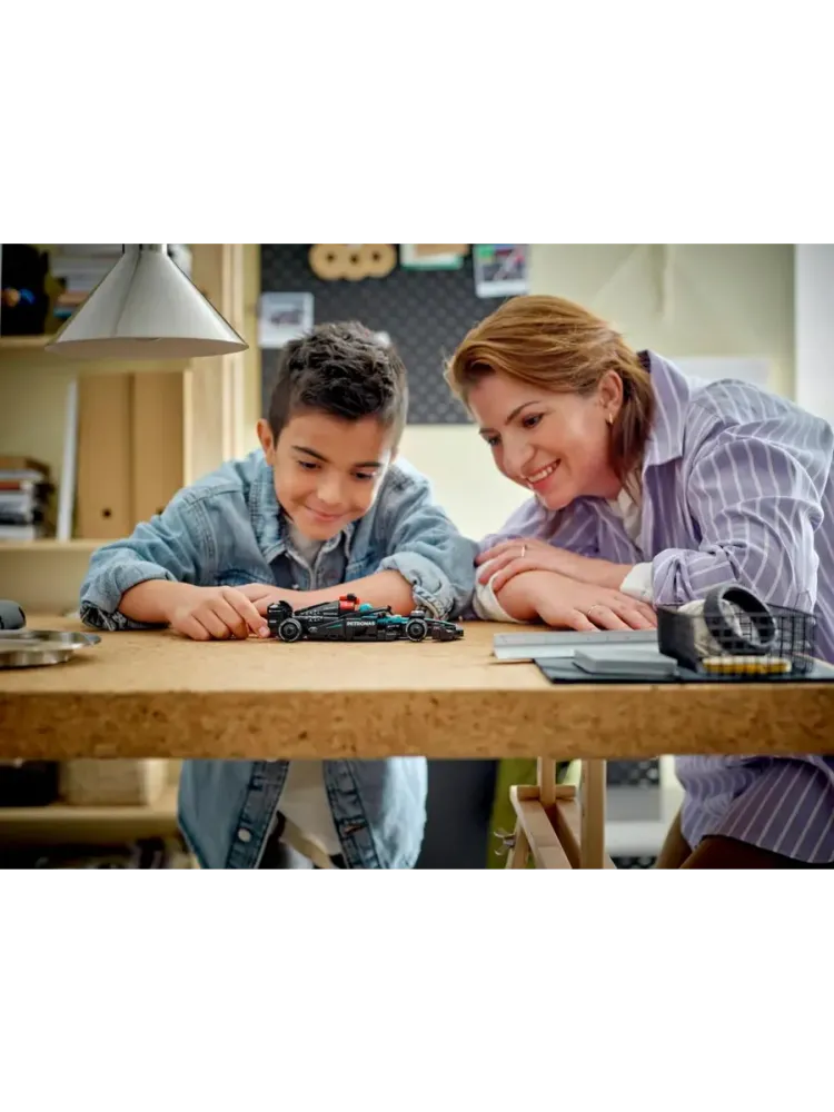 Конструктор Speed Champions 77244 Mercedes-AMG F1 W15