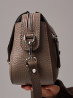 Женская сумка кросс-боди Azaro тауп соло