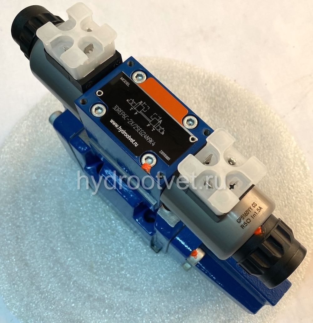 4WRZ10W6-25-7X/6EG24N9ETK4/D3V - Пропорциональный распределитель Ду10 без усилителя, номинальный расход 25 л/мин, схема W6, каналы управления ET - X и Y - внутренние