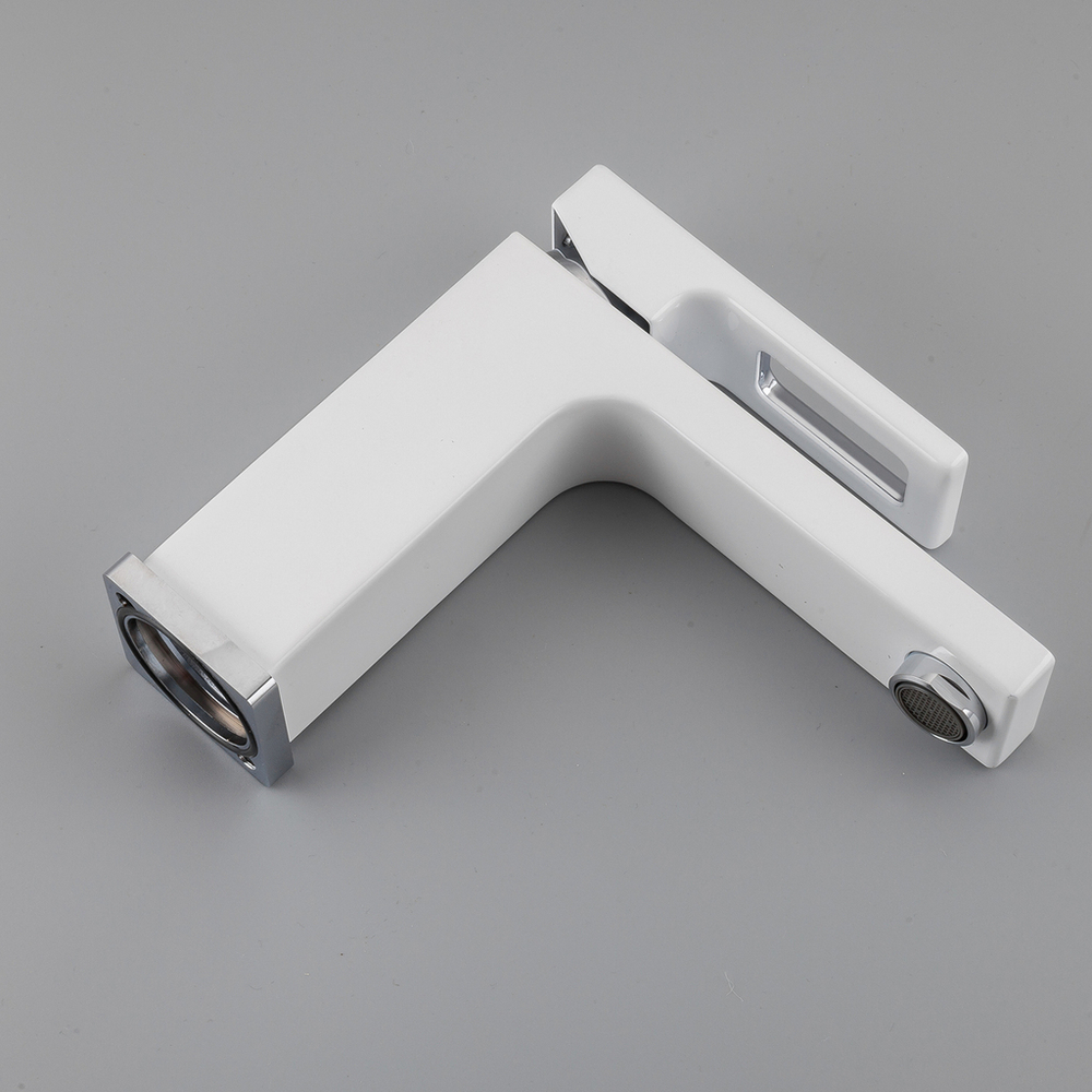 Смеситель для раковины 35к G1017-1 GAPPO литой, с гигиенической лейкой, БЕЛЫЙ-хром