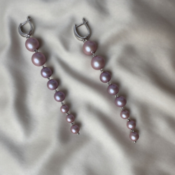 alt="Длинные серьги с жемчугом Майорка, пудрово-розовые — Викториэль"