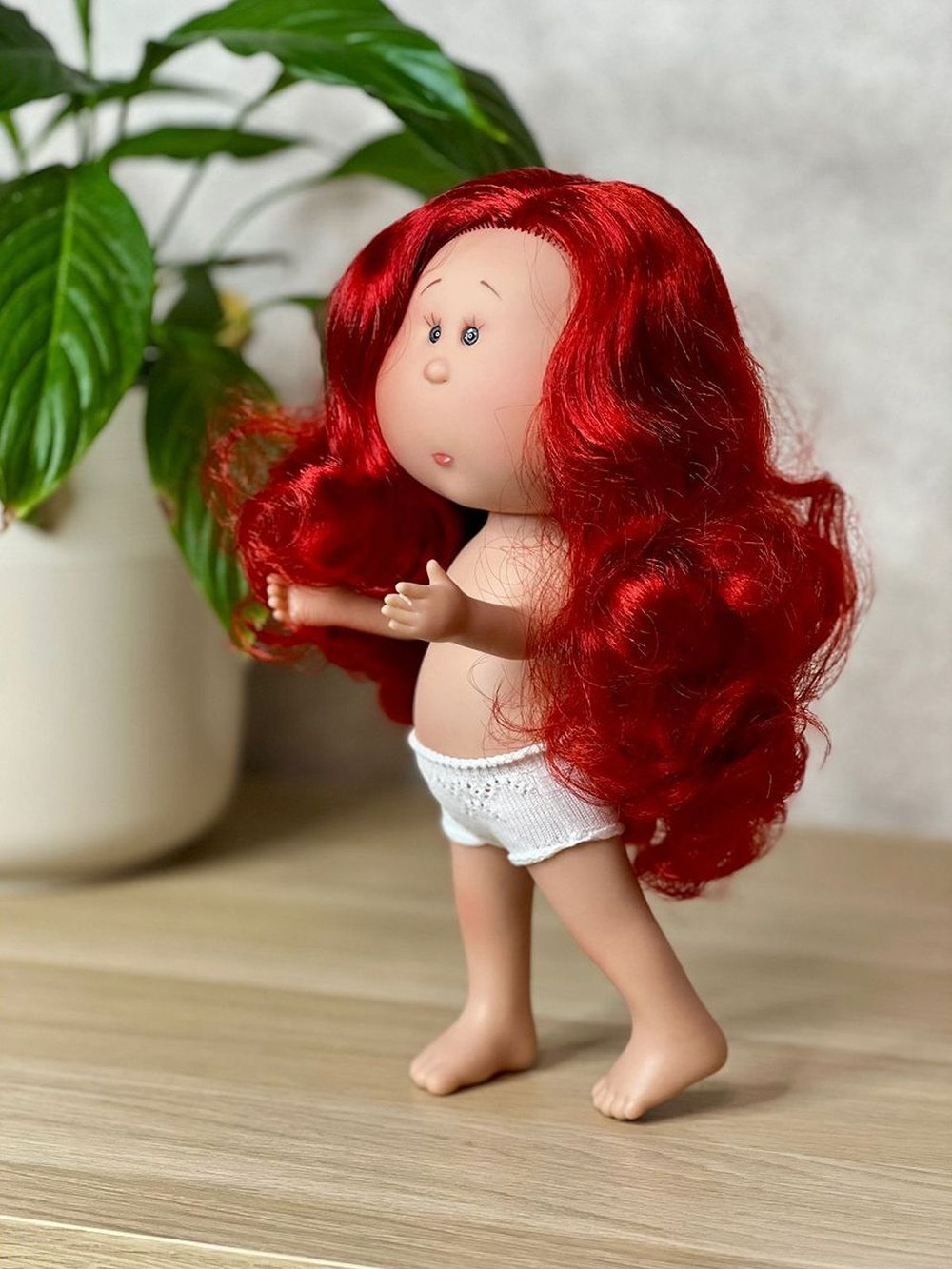 Кукла Nines виниловая 30см MIA без одежды (3000W26A2)