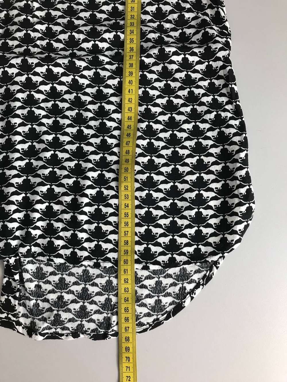 Блузка H&M свободного кроя, маркировка 38, визуально на 46 размер