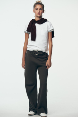 ZARA ФУТБОЛКА ИЗ ТКАНИ С ЭФФЕКТОМ ПОТЕРТОСТИ С КАРМАНОМ, БЕЛЫЙ