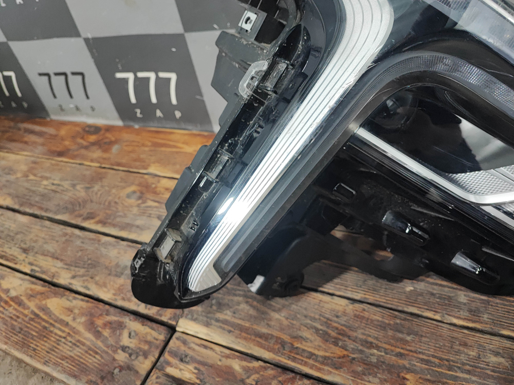 Фара правая FAW Bestune B70 20-нв Б/У Оригинал 3711030BA02D